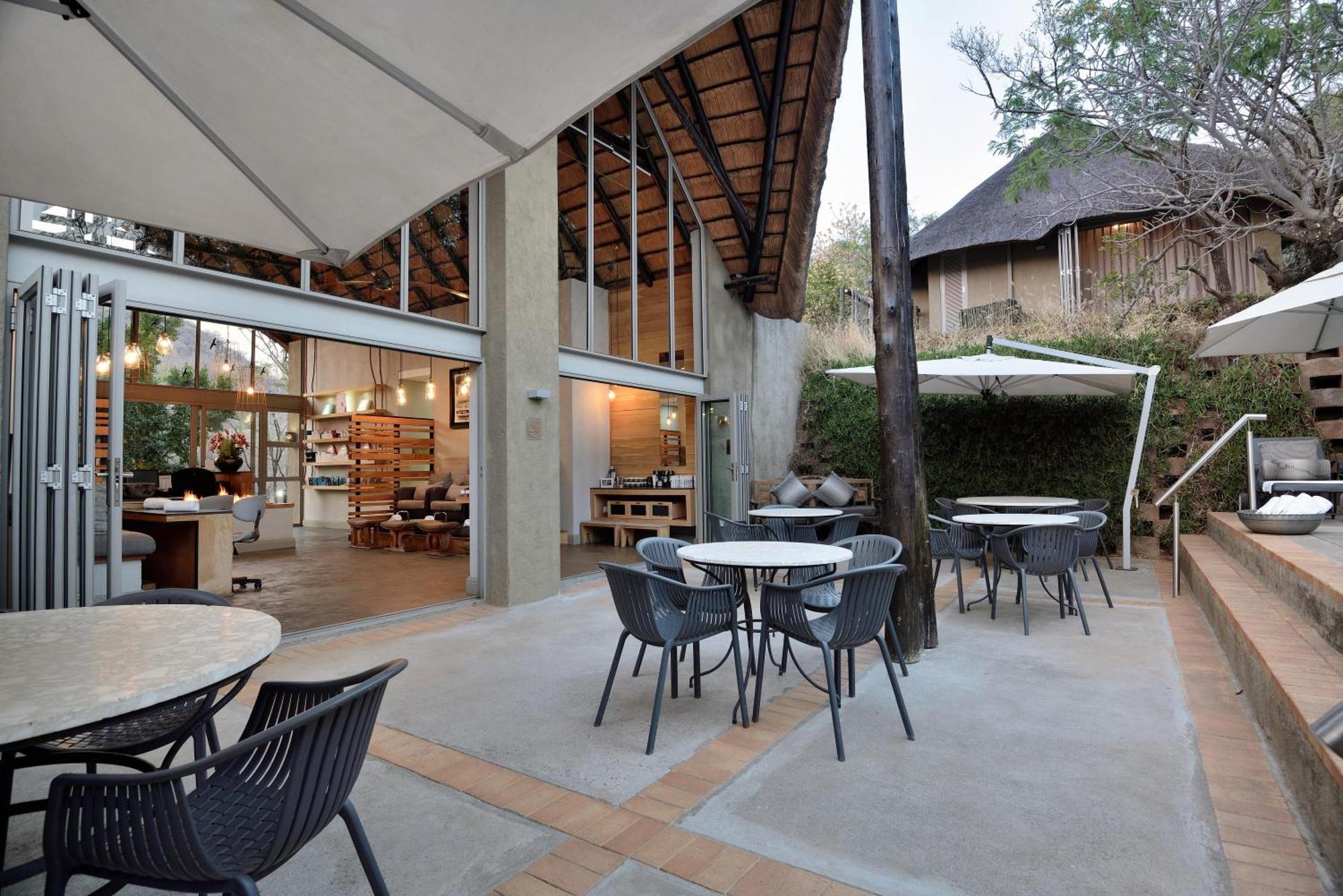 Bakubung Bush Lodge Лейдих Екстериор снимка