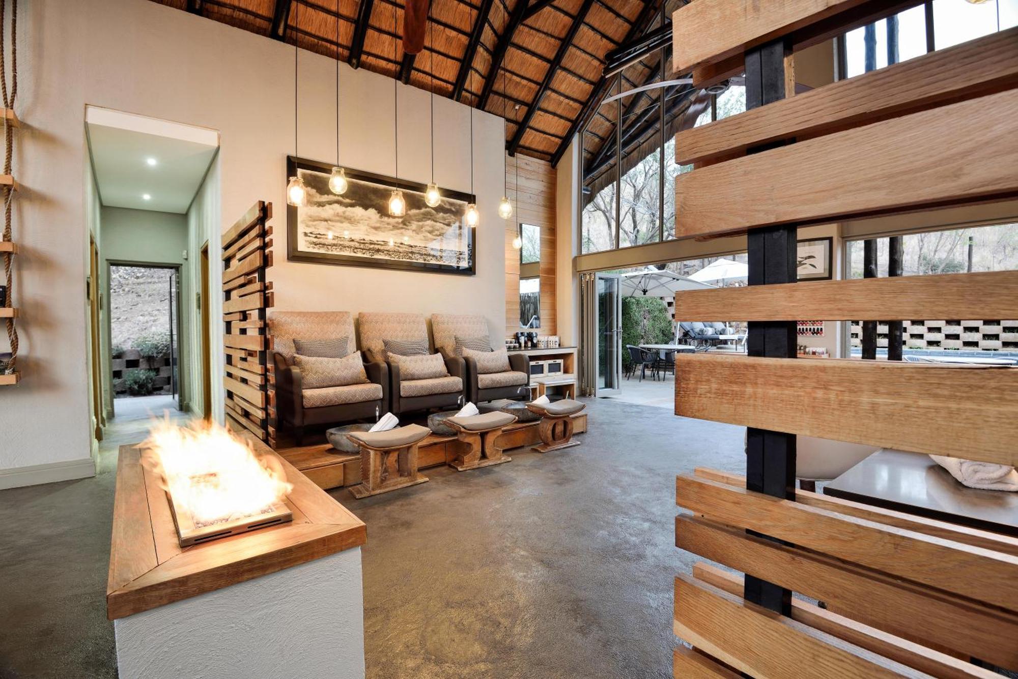 Bakubung Bush Lodge Лейдих Екстериор снимка