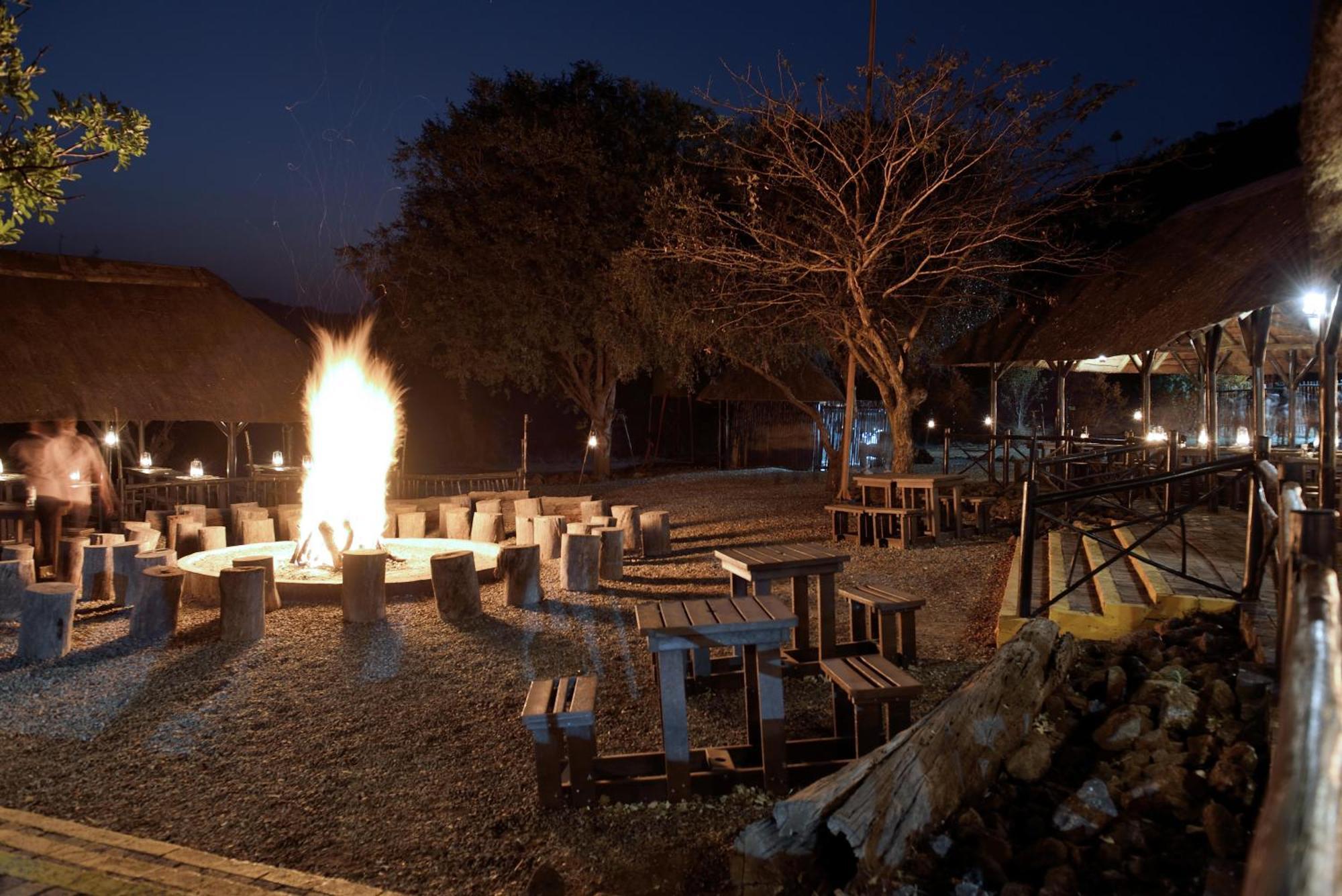 Bakubung Bush Lodge Лейдих Екстериор снимка