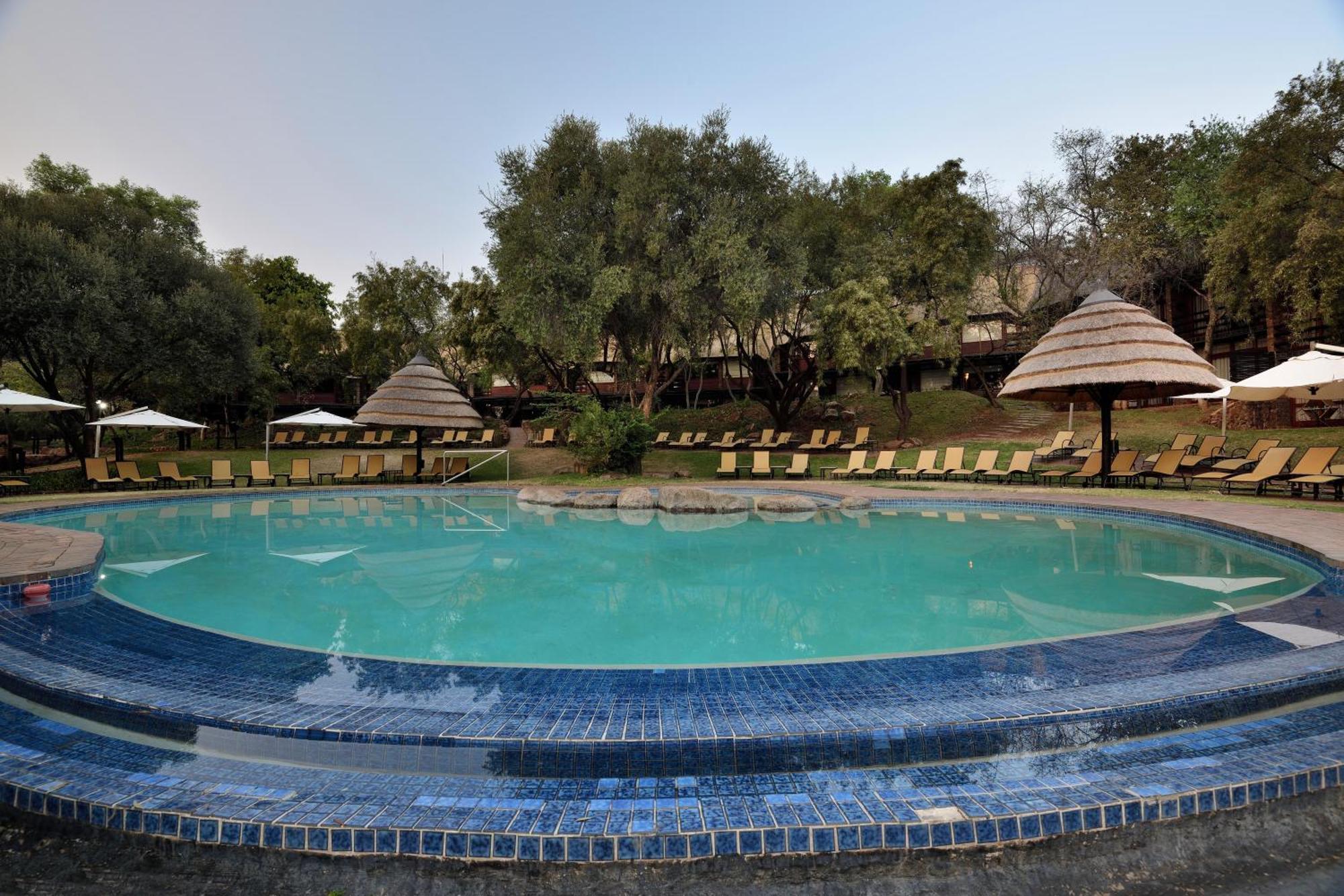 Bakubung Bush Lodge Лейдих Екстериор снимка
