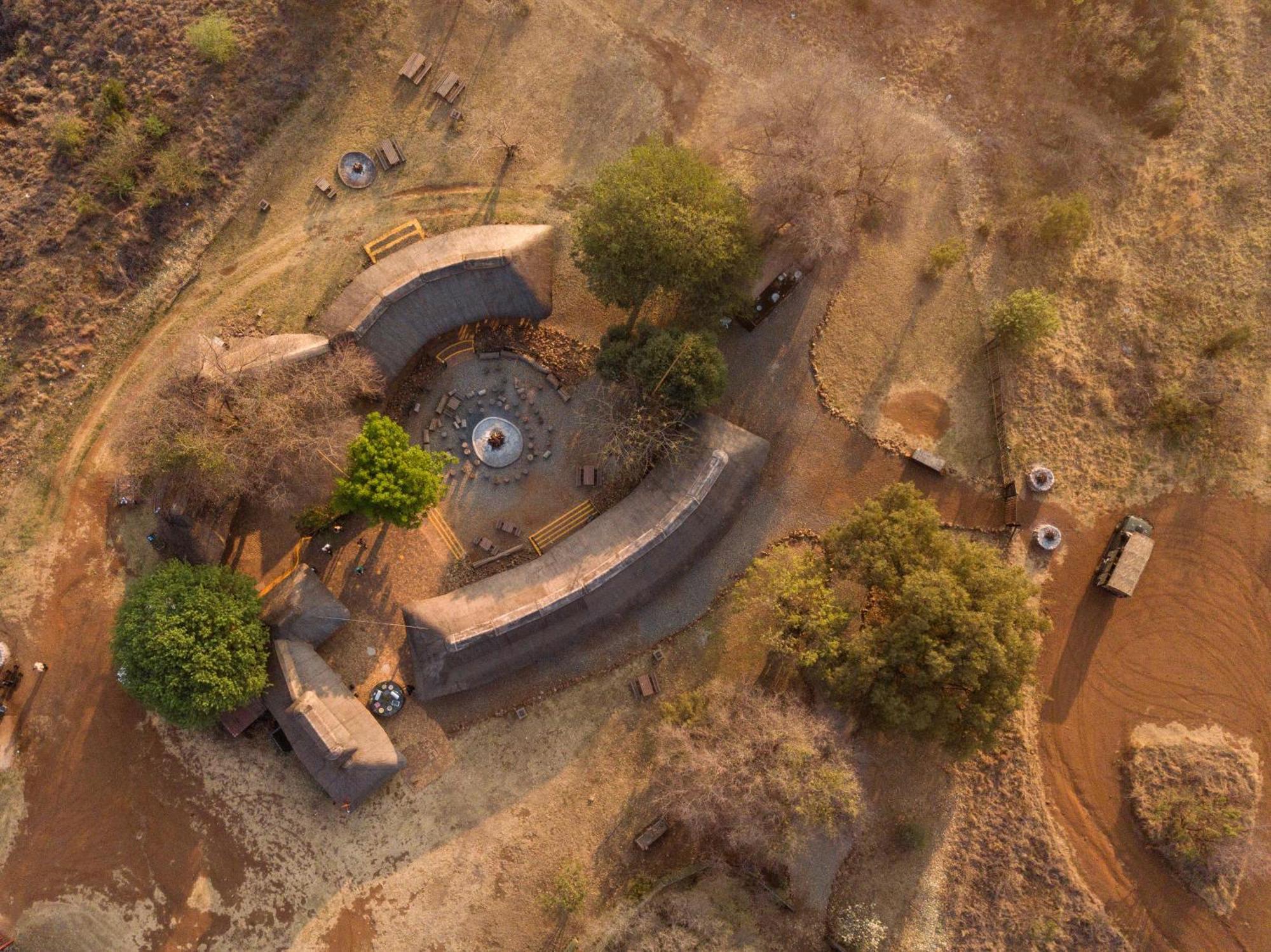 Bakubung Bush Lodge Лейдих Екстериор снимка