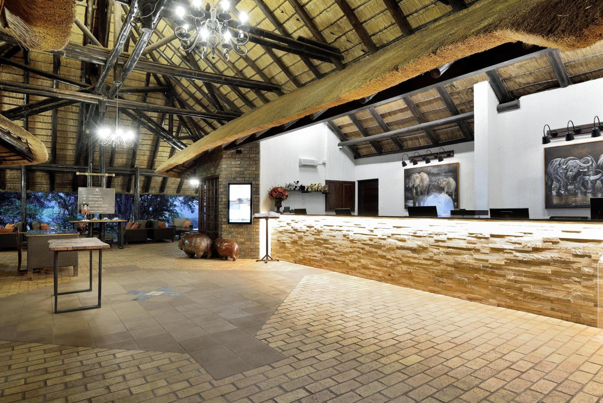 Bakubung Bush Lodge Лейдих Екстериор снимка