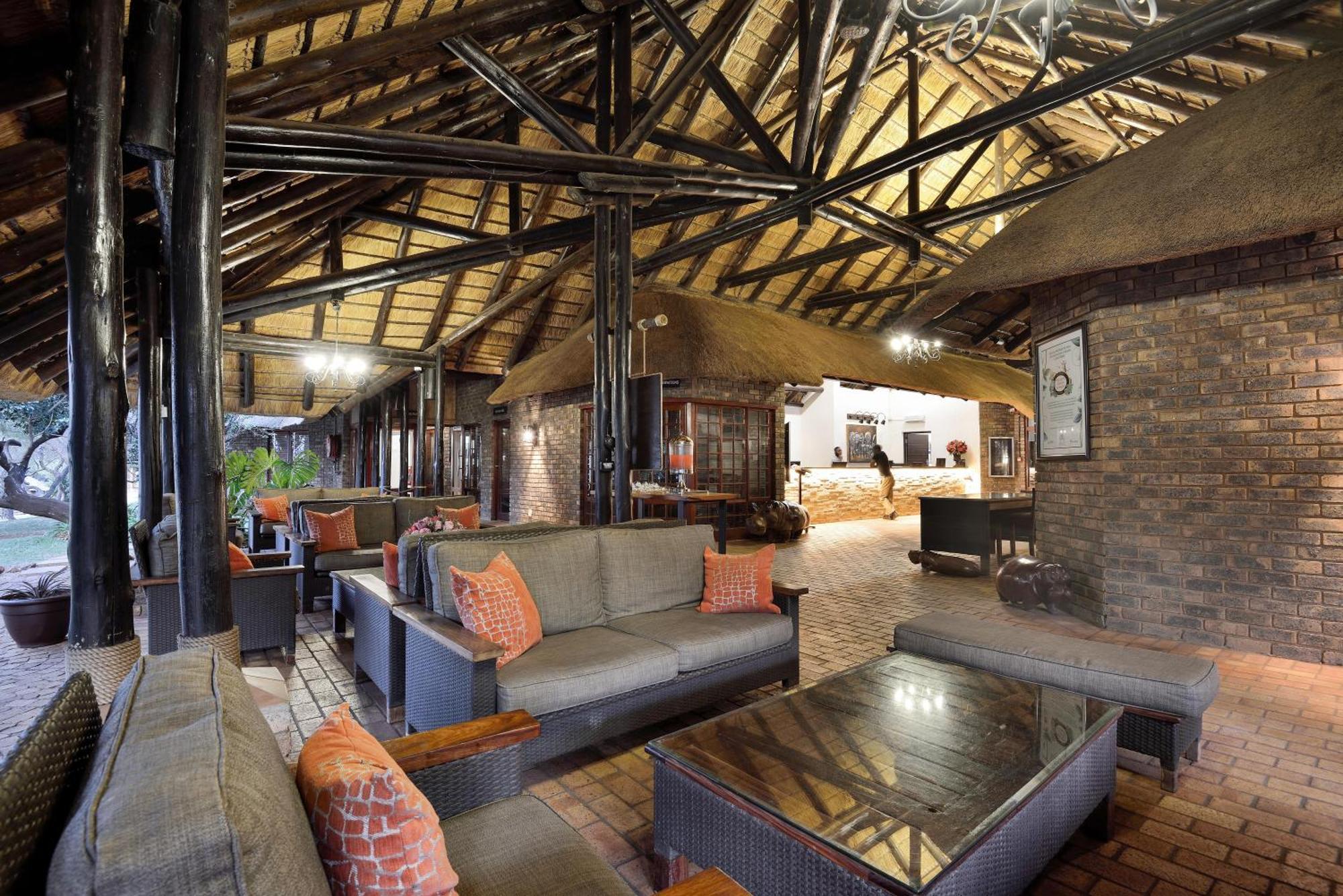 Bakubung Bush Lodge Лейдих Екстериор снимка