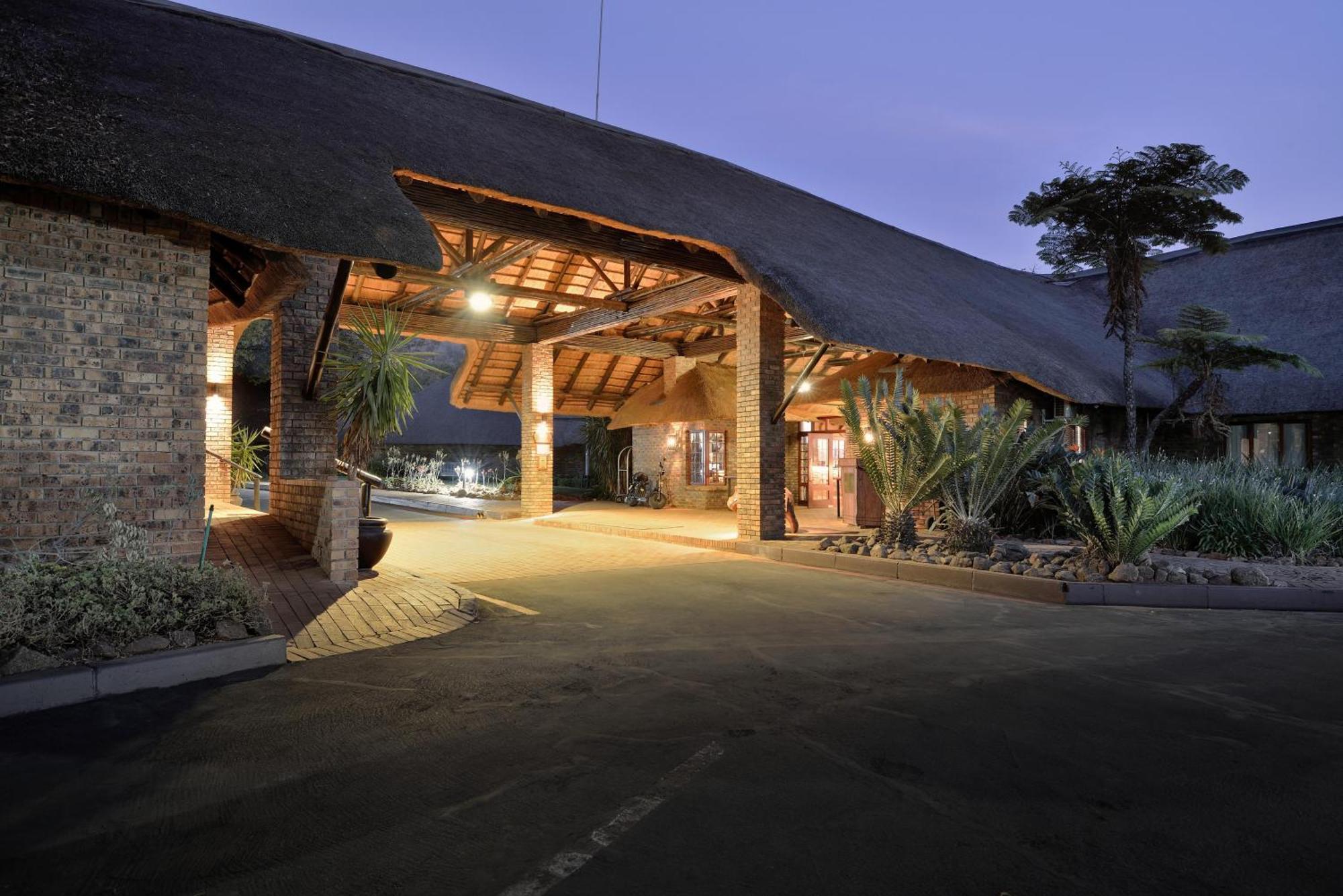 Bakubung Bush Lodge Лейдих Екстериор снимка