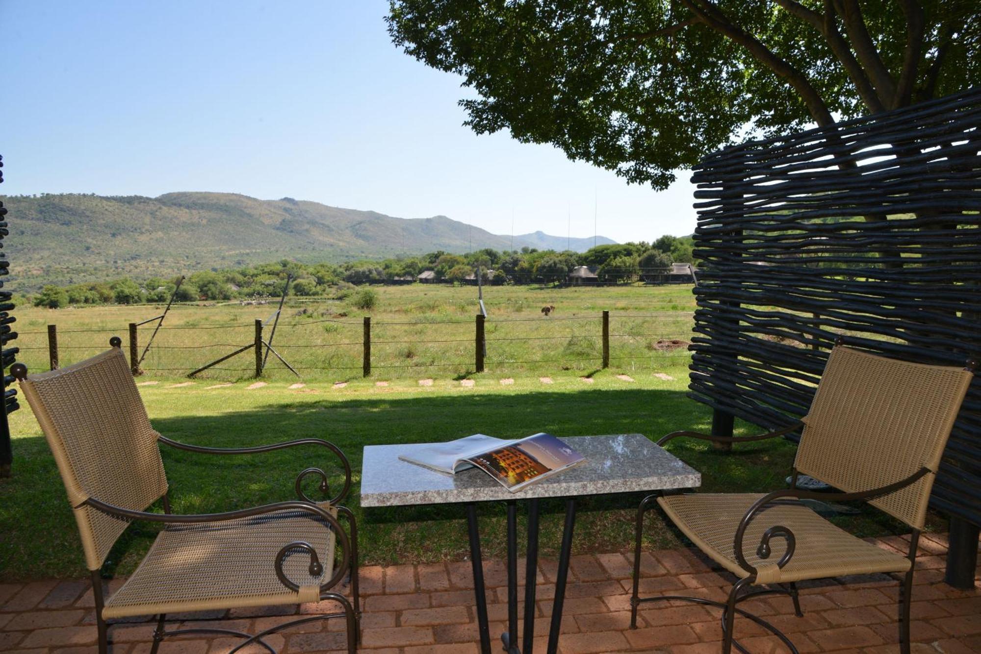 Bakubung Bush Lodge Лейдих Екстериор снимка